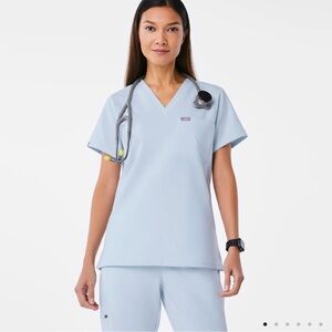 Figs scrub top UNUSED